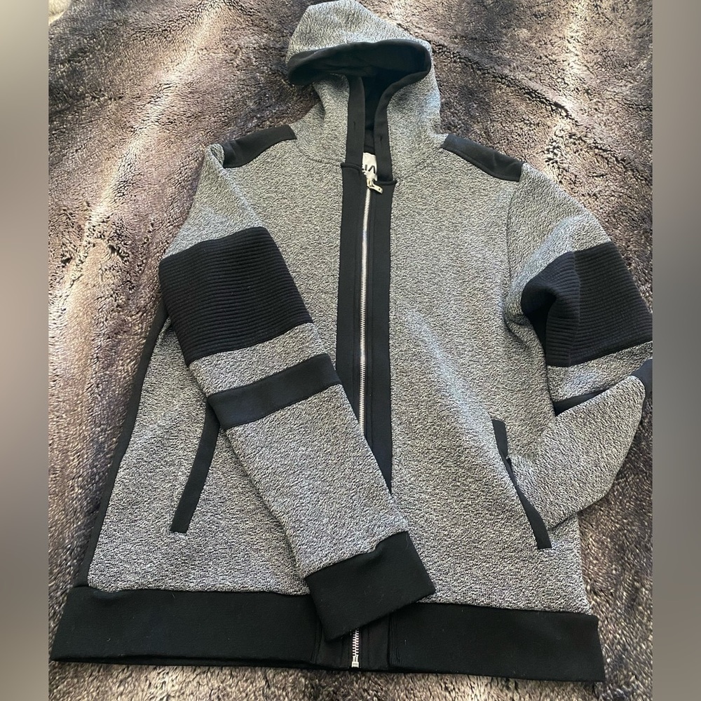 WEIV LA jacket